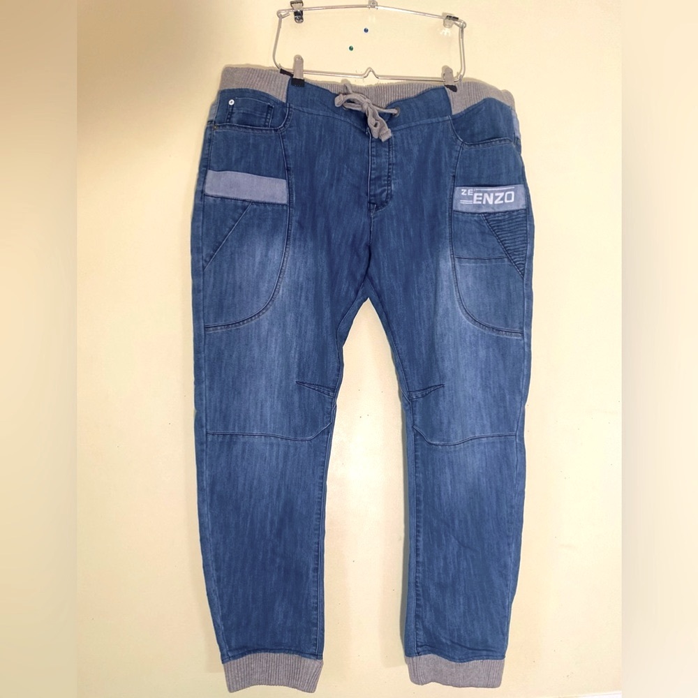 Woman’s Blue 44 jeans